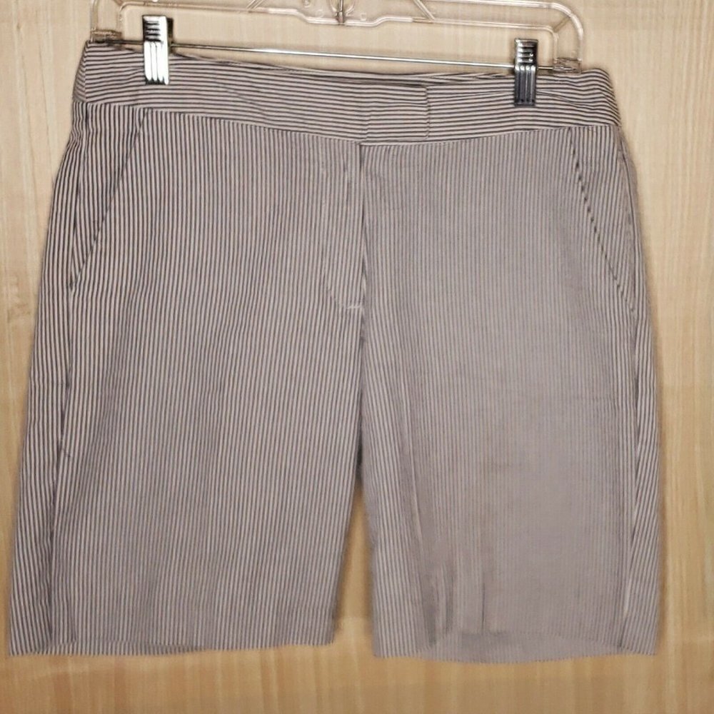 British Khaki Womens Pinstripe Bermuda Shorts 4